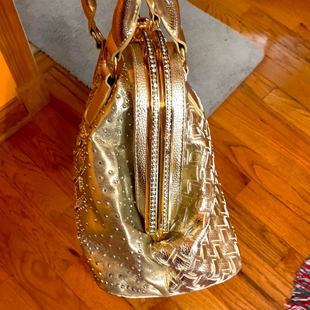 The Goddess in Gold! New! - Picture 10 of 11